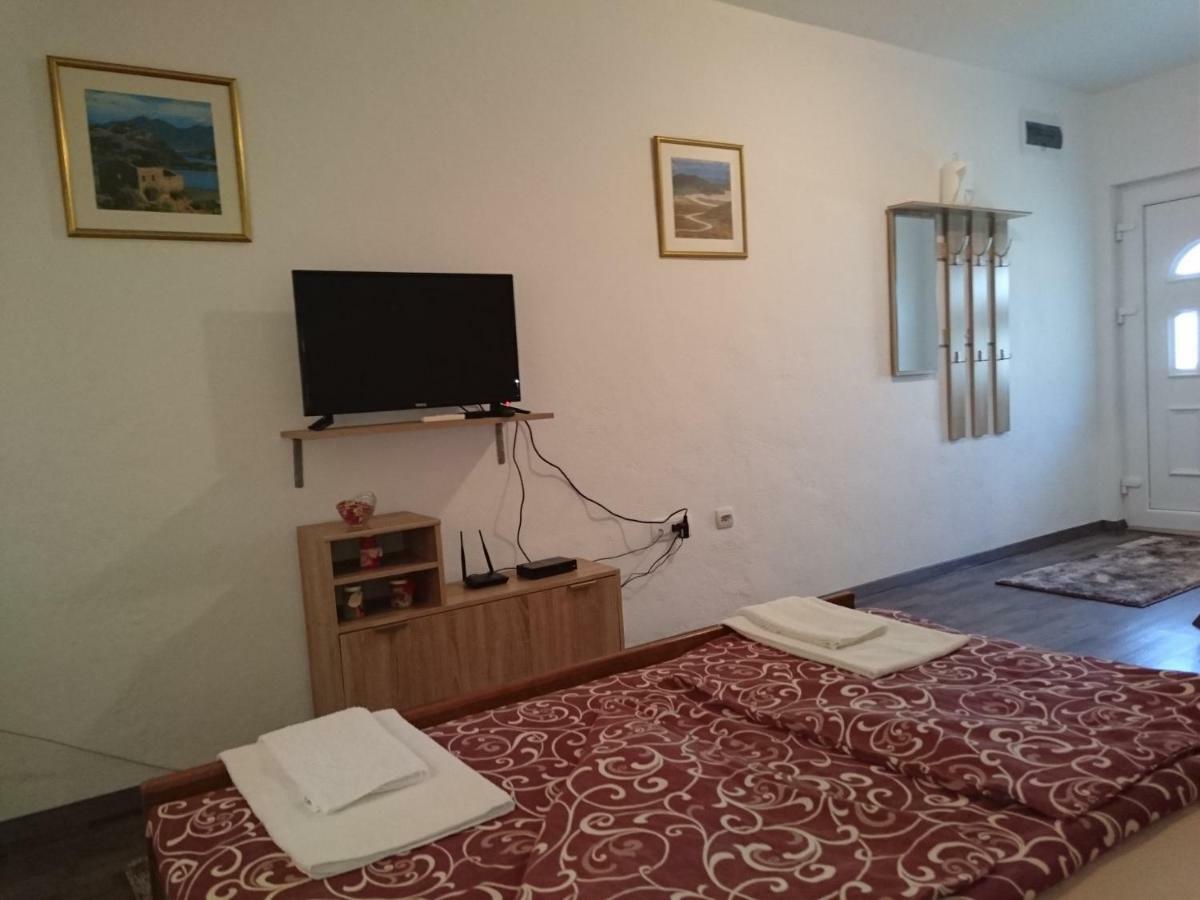 Studio And Winery Kalimut Guest House Virpazar Luaran gambar