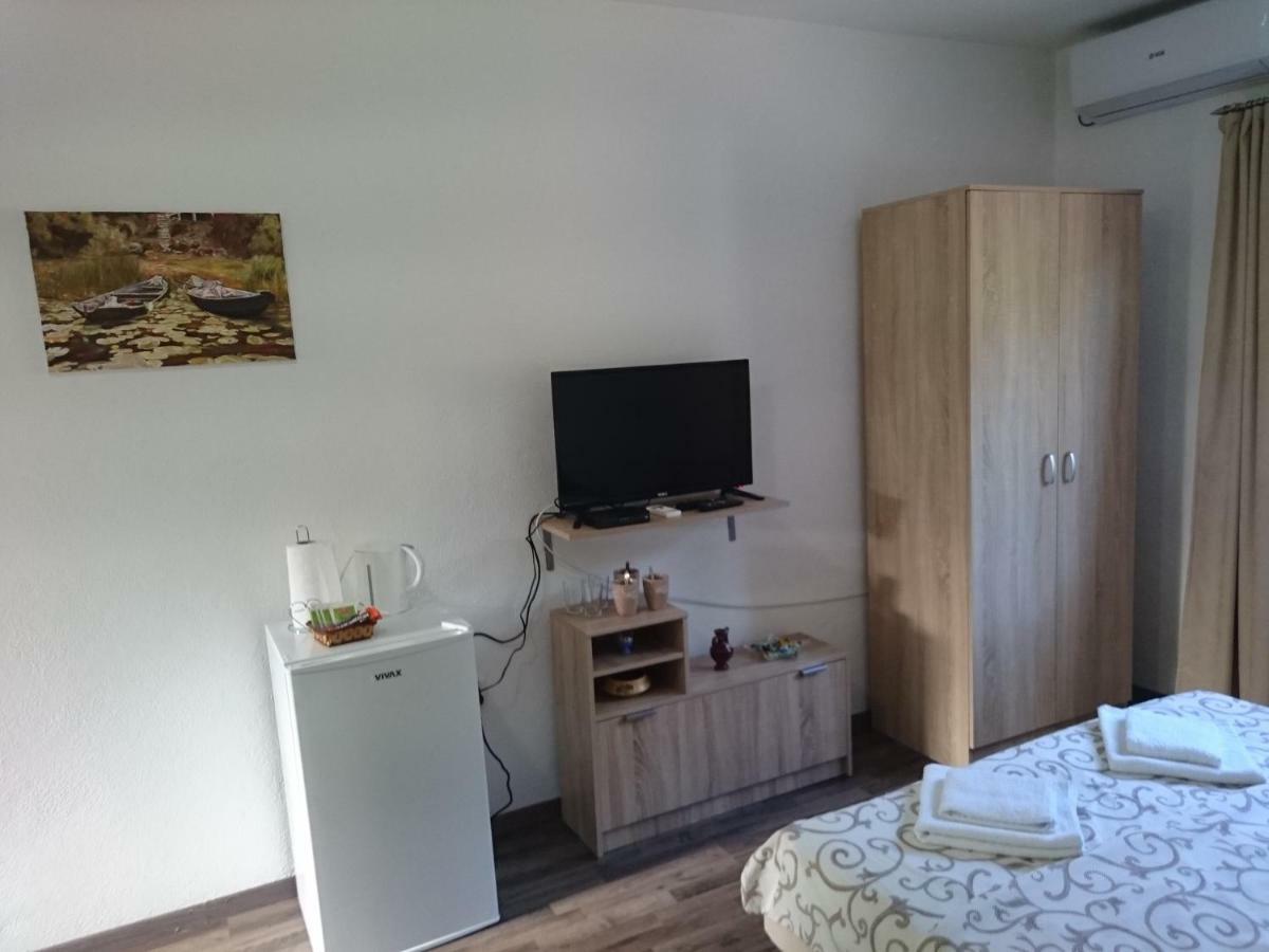 Studio And Winery Kalimut Virpazar Luaran gambar