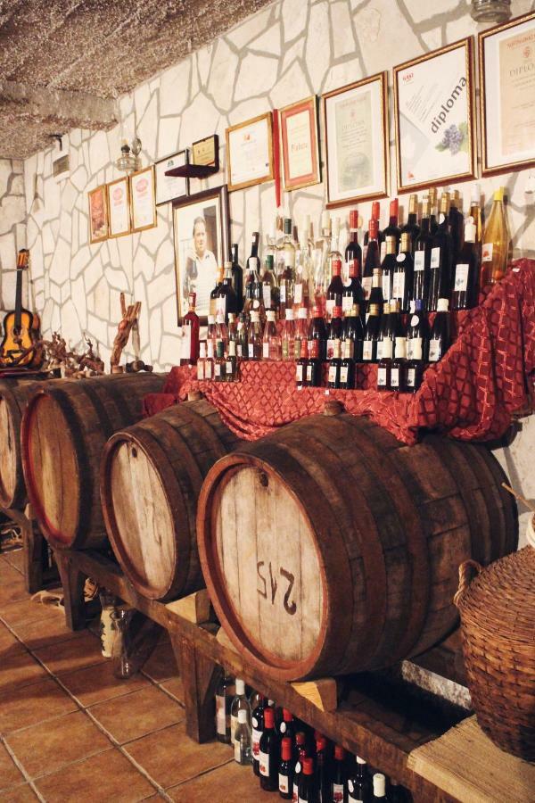 Studio And Winery Kalimut Virpazar Luaran gambar